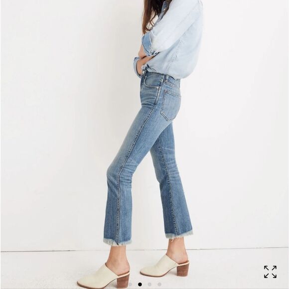 Madewell Blue Cropped Jeans - Picture 2 of 14